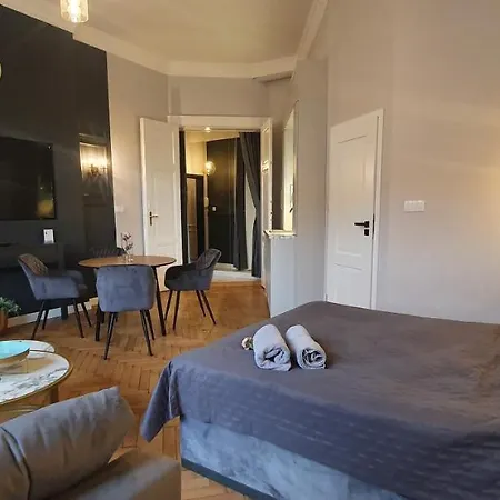 Dk Premium Ballady I Romanse Apartment